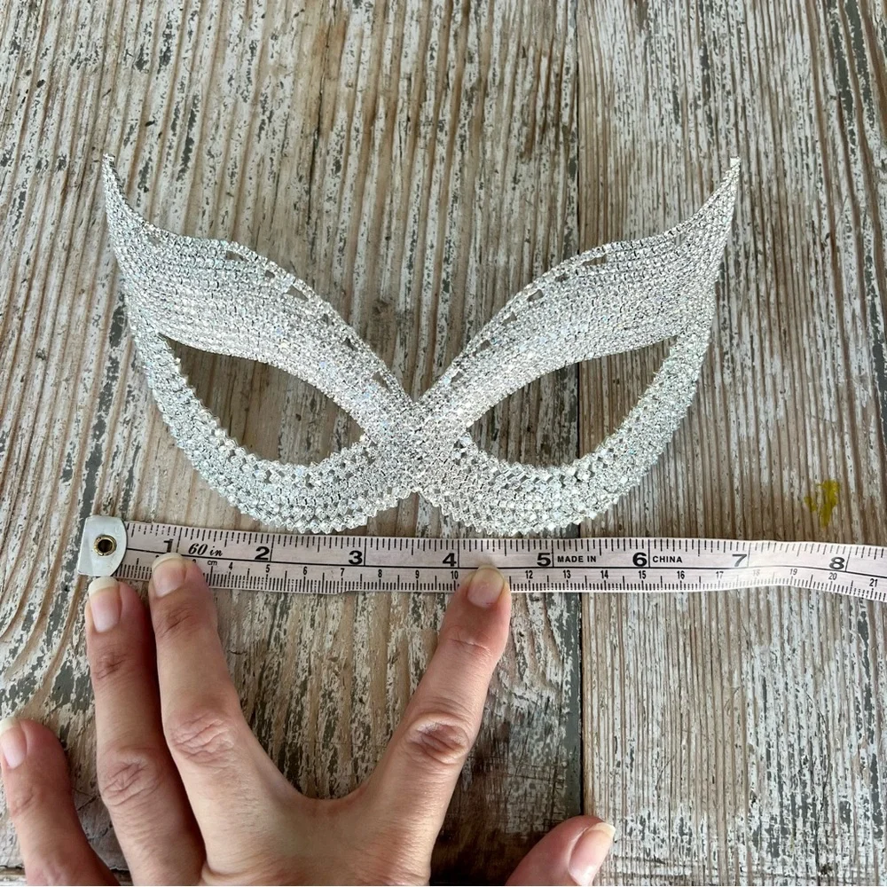 Crystal Rhinestone Masquerade Face Mask - Silver
